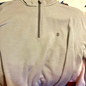 Men’s Medium IZOD half zip